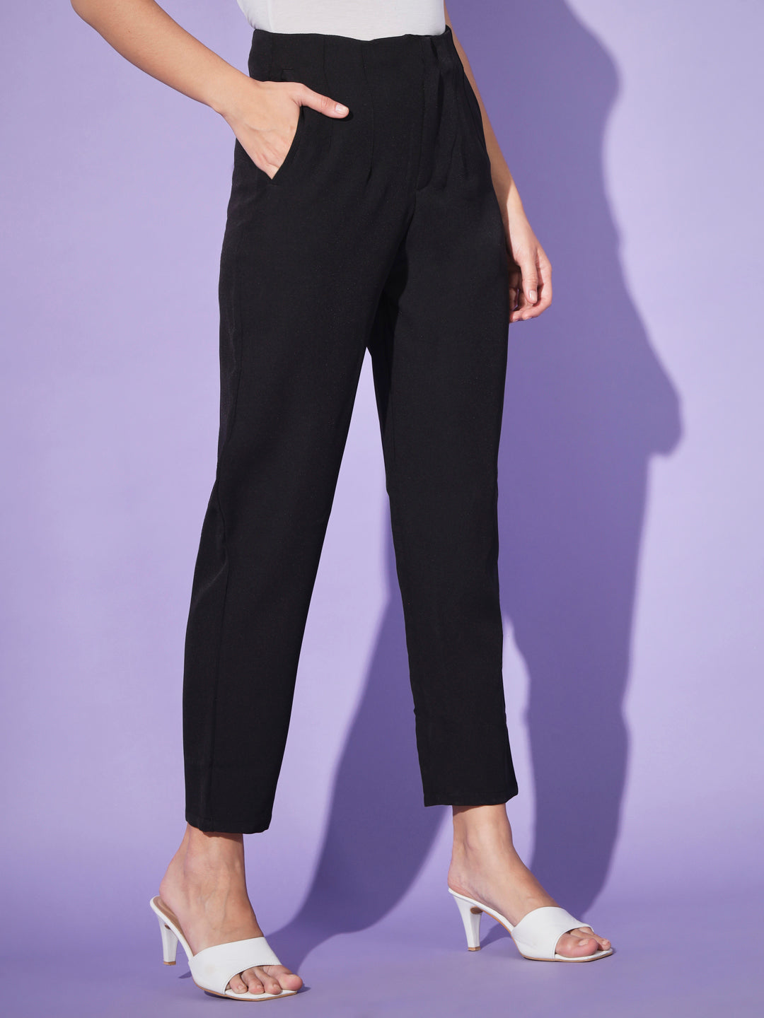 The Pleated Mom Fit Pants-Black