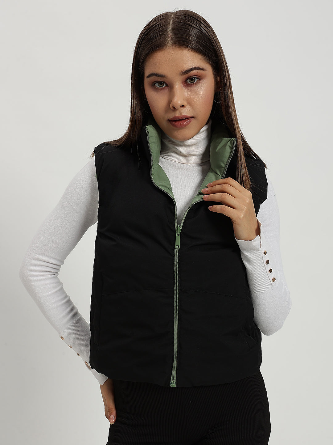 WOMEN PUFF JACKET REVERSIBLE GREEN AND BLACK